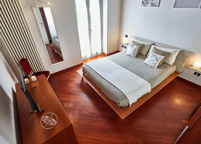 Luxury Design Loft - Piazza Pontida 贝尔加莫